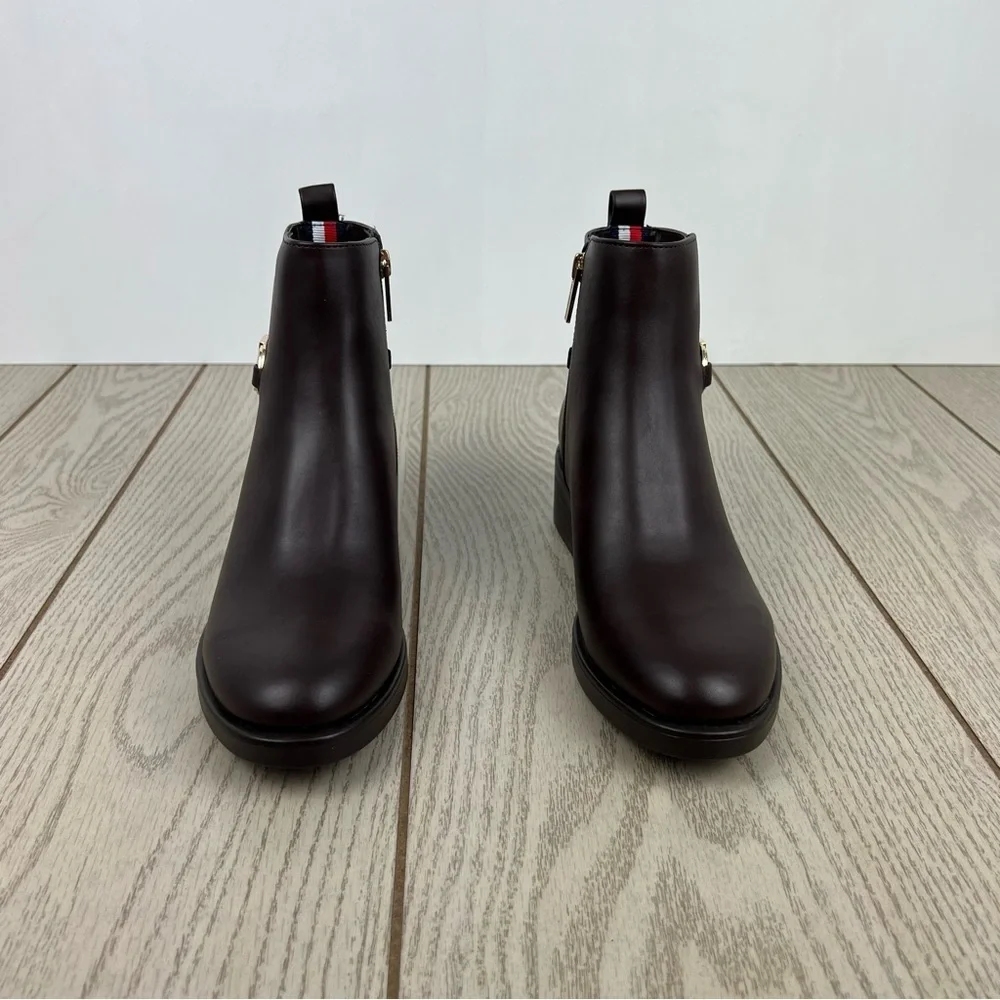 Tommy Hilfiger Women's Imiera Metal Logo Ankle Boots 7M Dark Brown $119 - Picture 2 of 8